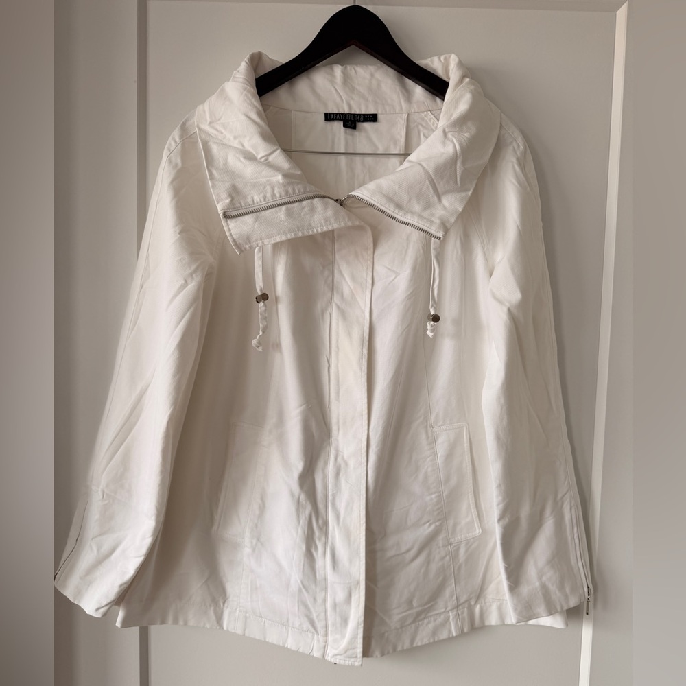 Lafayette 148 New York White jacket with Drawstring Collar